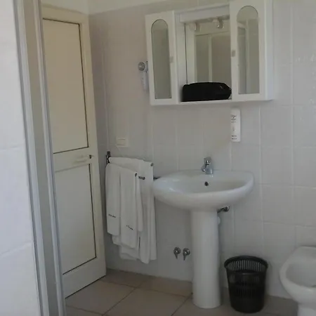 Edera 3* Marciana (Isola d'Elba)