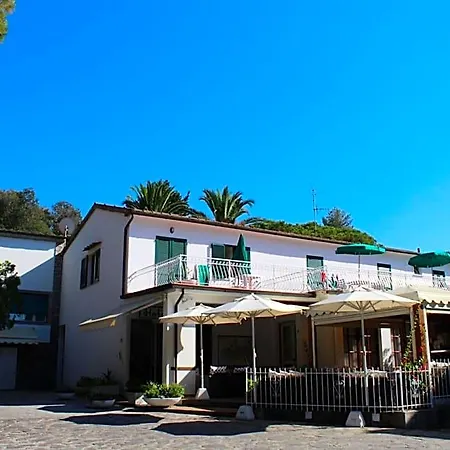 Edera 3* Procchio (Isola d'Elba)