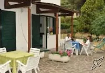 Edera 3* Marciana (Isola d'Elba)