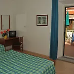 Edera 3*